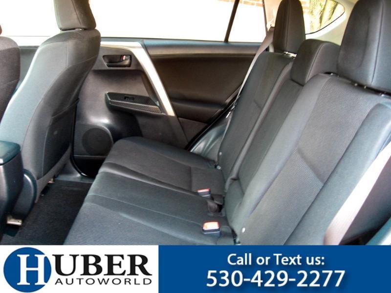 Toyota RAV4 LE AWD 2014