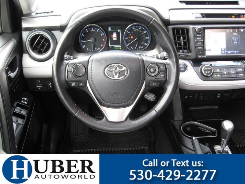 Toyota RAV4 Limited AWD 2017