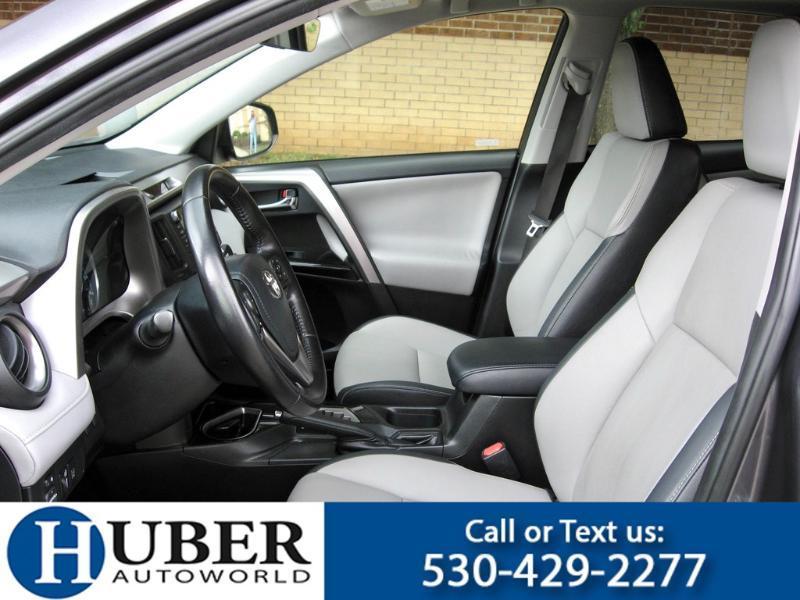 Toyota RAV4 Limited AWD 2017