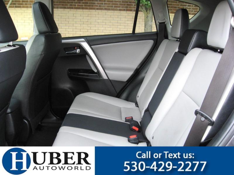 Toyota RAV4 Limited AWD 2017