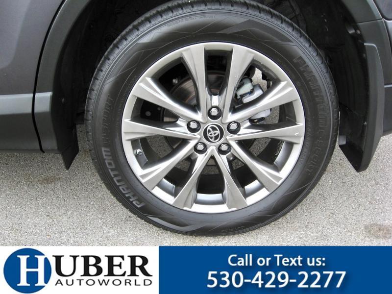 Toyota RAV4 Limited AWD 2017