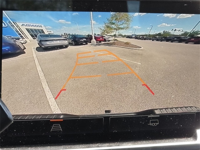 GMC Sierra 1500 SLT Crew Cab 4WD 2024