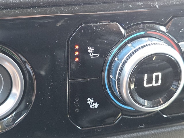 GMC Sierra 1500 SLT Crew Cab 4WD 2024