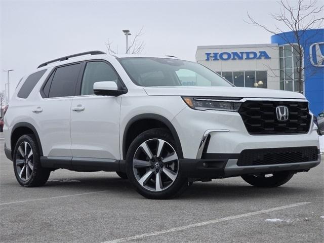 Honda Pilot Elite AWD 2025