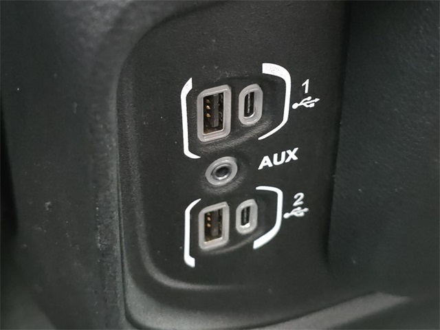 RAM 1500 Big Horn Crew Cab SWB 4WD 2020