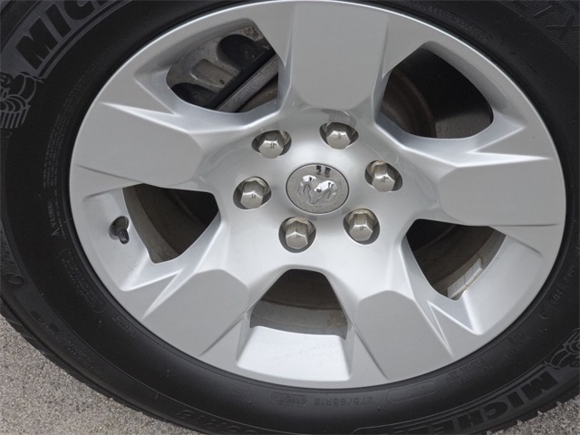 RAM 1500 Big Horn Crew Cab SWB 4WD 2020