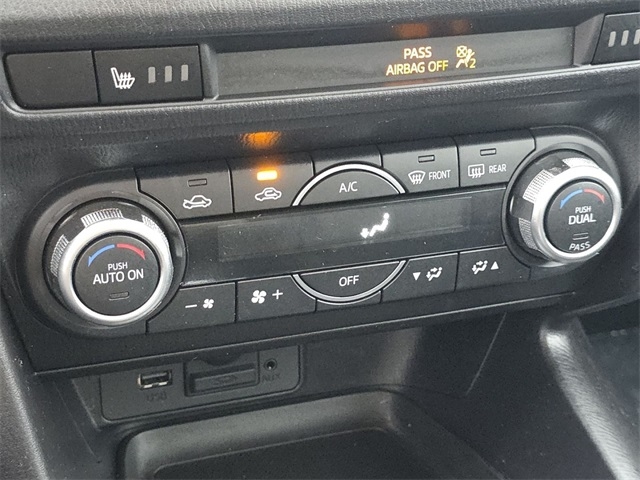 Mazda MAZDA3 s Touring AT 4-Door 2018