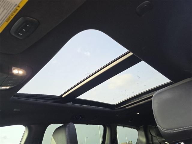 Chrysler Pacifica Limited AWD 2022