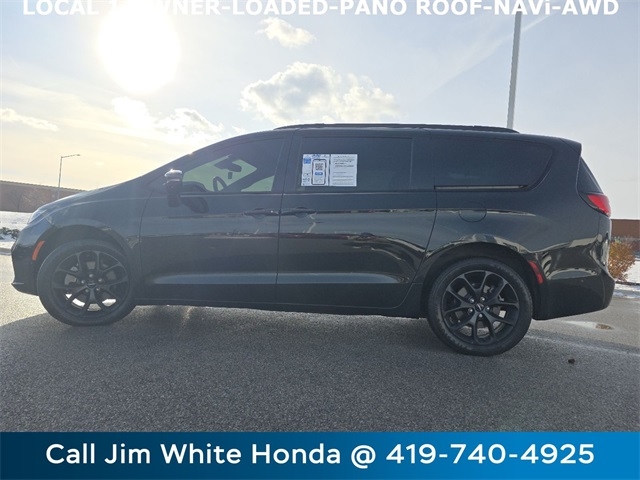 Chrysler Pacifica Limited AWD 2022