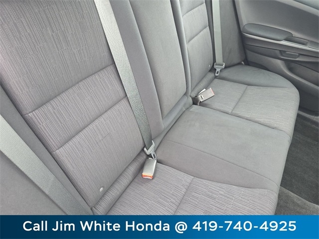 Honda Accord LX sedan AT 2012