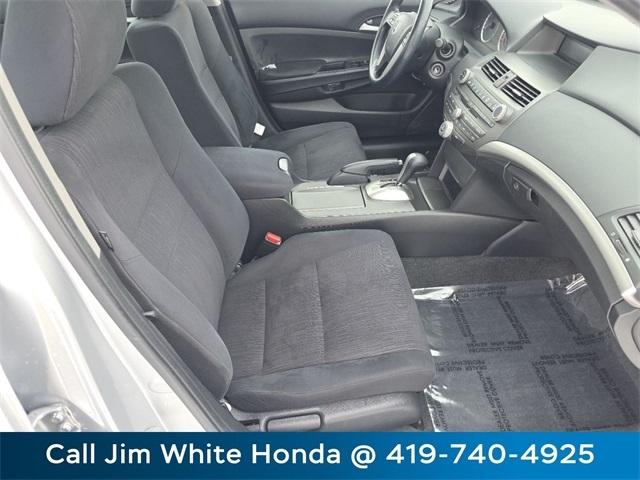 Honda Accord LX sedan AT 2012