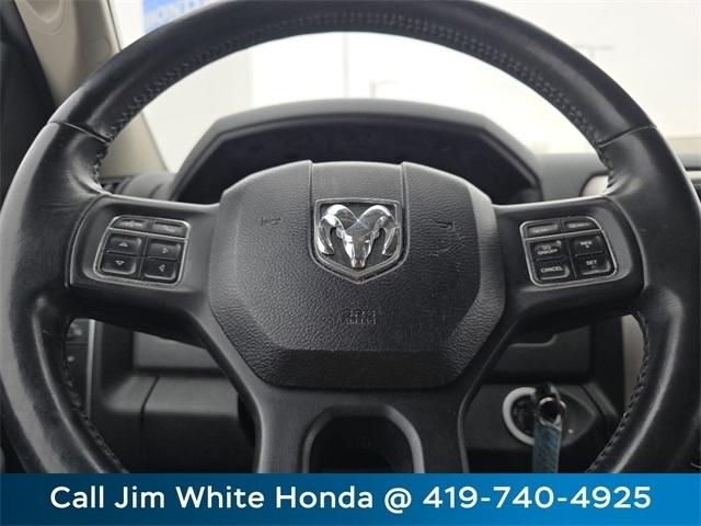 RAM 1500 Classic Tradesman Crew Cab SWB 4WD 2019