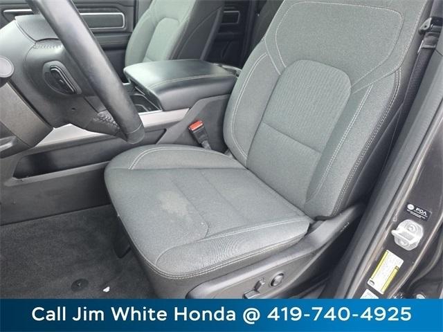 RAM 1500 Big Horn Quad Cab 4WD 2022