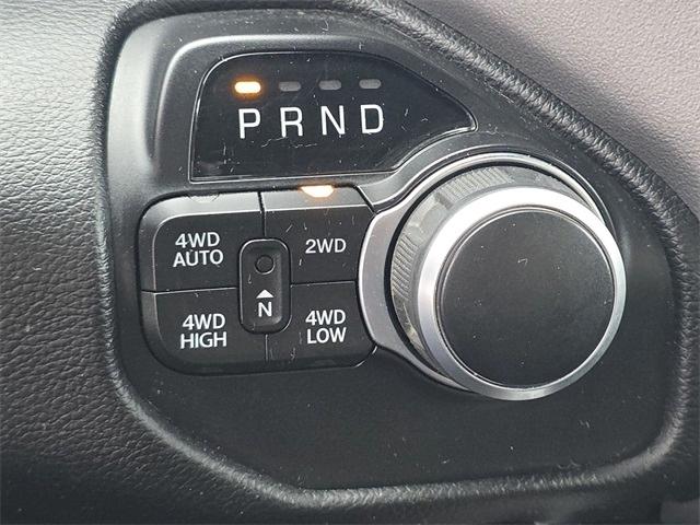 RAM 1500 Big Horn Quad Cab 4WD 2022