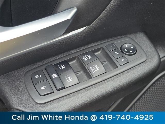 RAM 1500 Big Horn Quad Cab 4WD 2022