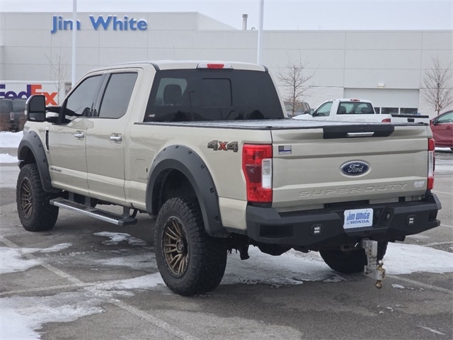Ford F-250 SD XLT Crew Cab 4WD 2017
