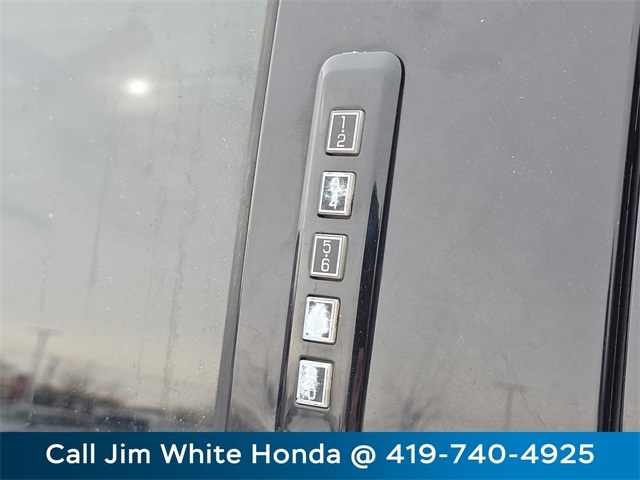 Ford F-250 SD XLT Crew Cab 4WD 2017