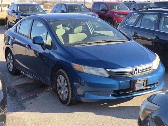 Honda Civic LX Sedan 5-Speed AT 2012
