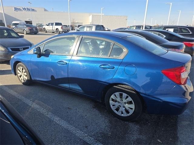 Honda Civic LX Sedan 5-Speed AT 2012