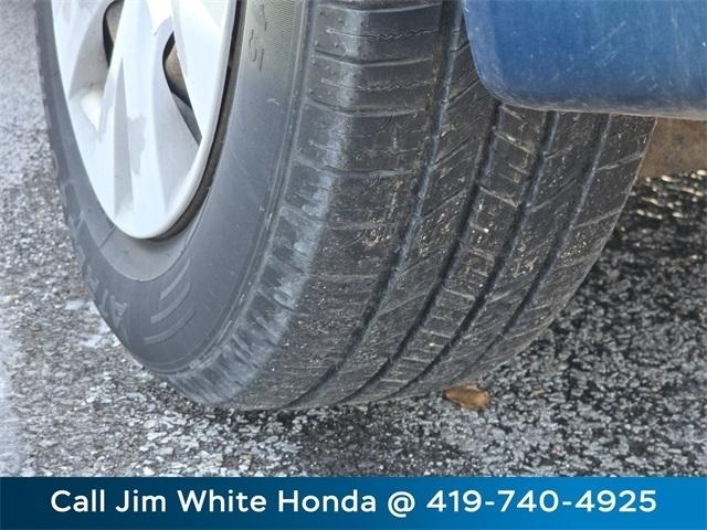 Honda Civic LX Sedan 5-Speed AT 2012