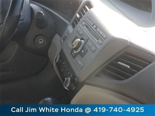 Honda Civic LX Sedan 5-Speed AT 2012