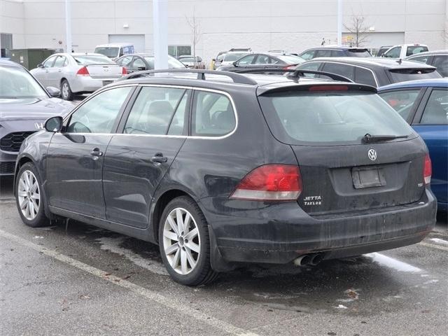 Volkswagen Jetta SportWagen 2.0L TDI 2011
