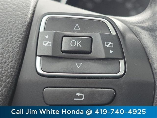 Volkswagen Jetta SportWagen 2.0L TDI 2011