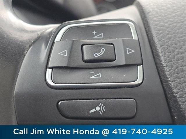 Volkswagen Jetta SportWagen 2.0L TDI 2011