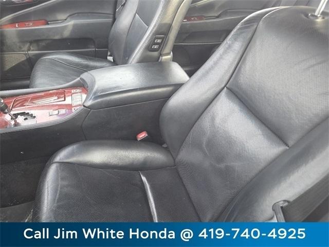 Lexus LS 460 L Luxury Sedan AWD 2011