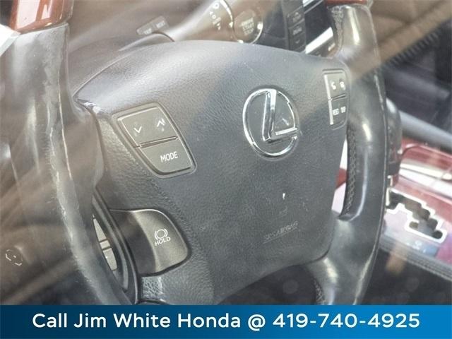 Lexus LS 460 L Luxury Sedan AWD 2011