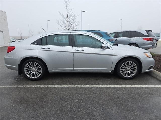 Chrysler 200 Limited 2012