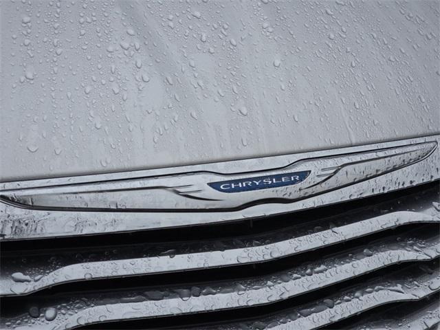 Chrysler 200 Limited 2012