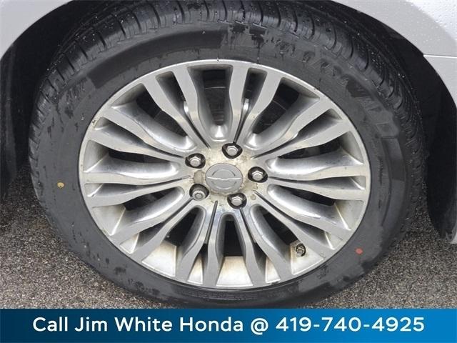 Chrysler 200 Limited 2012