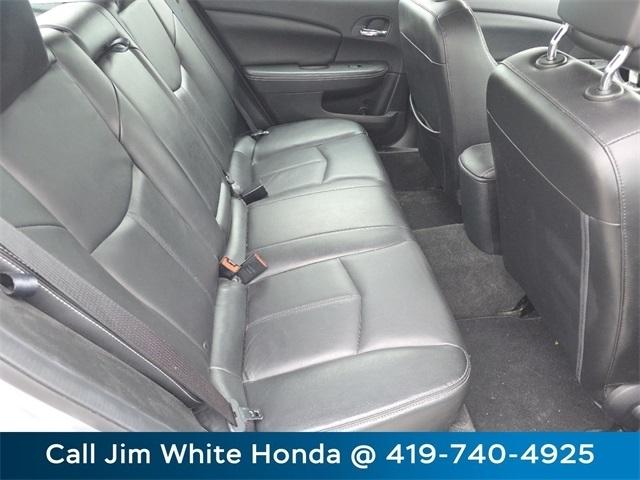 Chrysler 200 Limited 2012