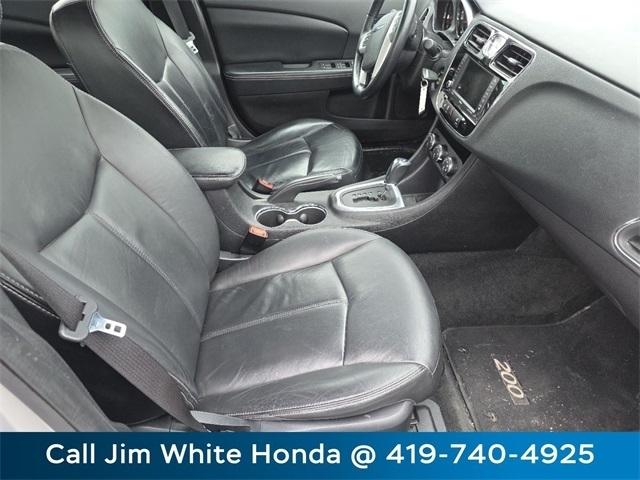 Chrysler 200 Limited 2012