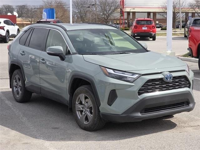 Toyota RAV4 Hybrid XLE 2023