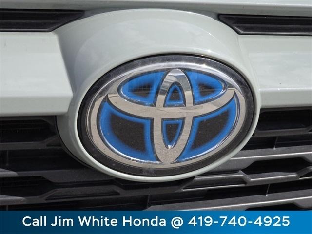 Toyota RAV4 Hybrid XLE 2023
