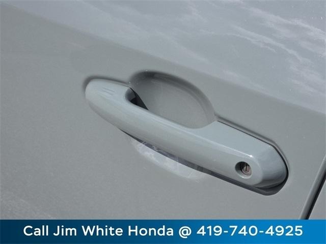 Toyota RAV4 Hybrid XLE 2023