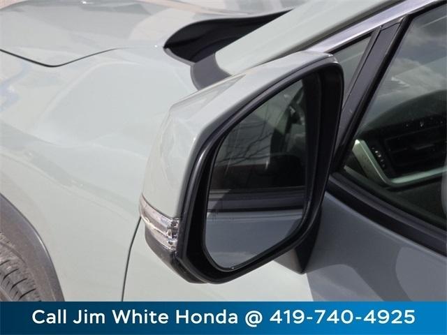 Toyota RAV4 Hybrid XLE 2023