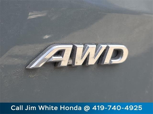 Toyota RAV4 Hybrid XLE 2023