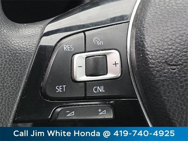 Volkswagen Jetta S 6A 2015