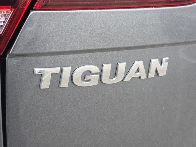 Volkswagen Tiguan S 2018