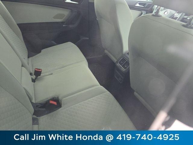 Volkswagen Tiguan S 2018