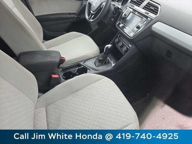 Volkswagen Tiguan S 2018