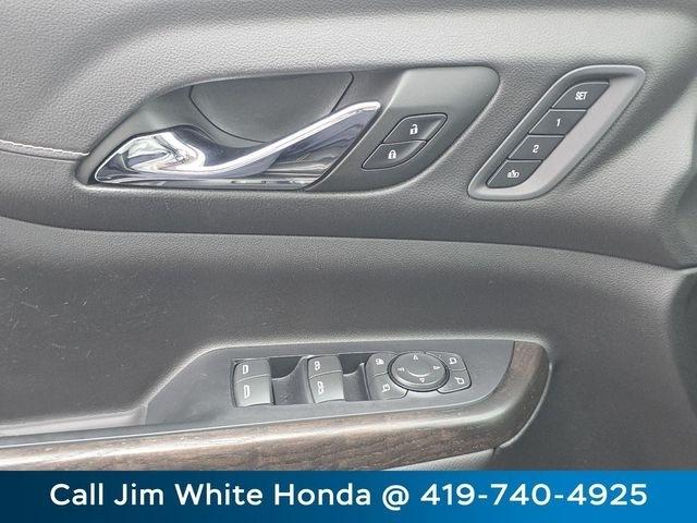 GMC Acadia Denali AWD 2022