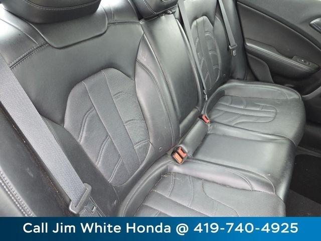 Chrysler 200 S AWD 2015