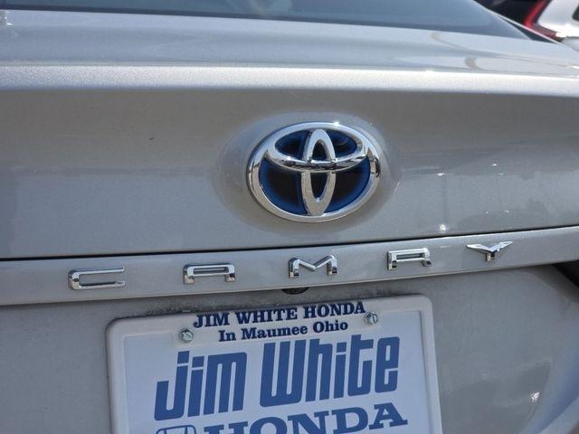 Toyota Camry Hybrid LE 2024