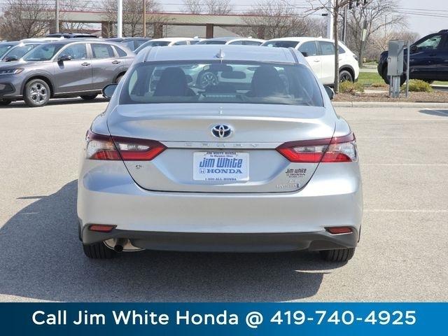 Toyota Camry Hybrid LE 2024