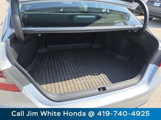 Toyota Camry Hybrid LE 2024