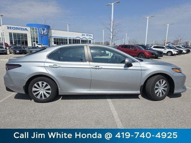 Toyota Camry Hybrid LE 2024